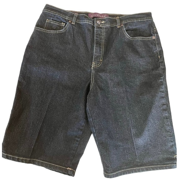 Gloria Vanderbilt Bermuda Shorts, Denim, Size 14 - Picture 1 of 5